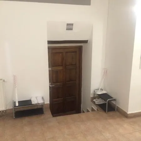 Tesla * Praga